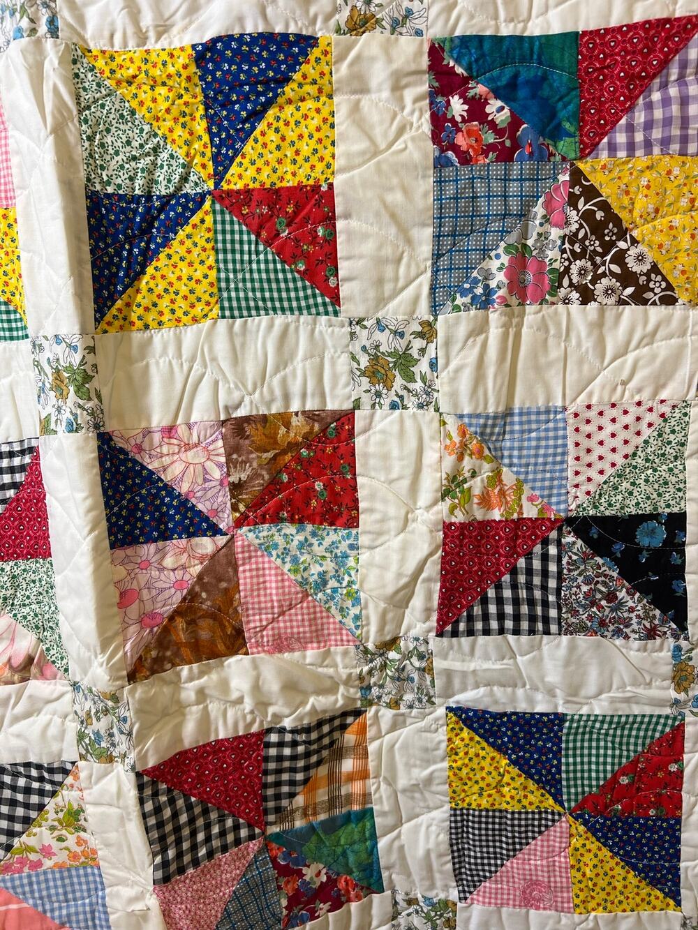 Vintage Handmade Pinwheel Patchwork Quilt 71x75 Scrappy Floral Gingham Cottage